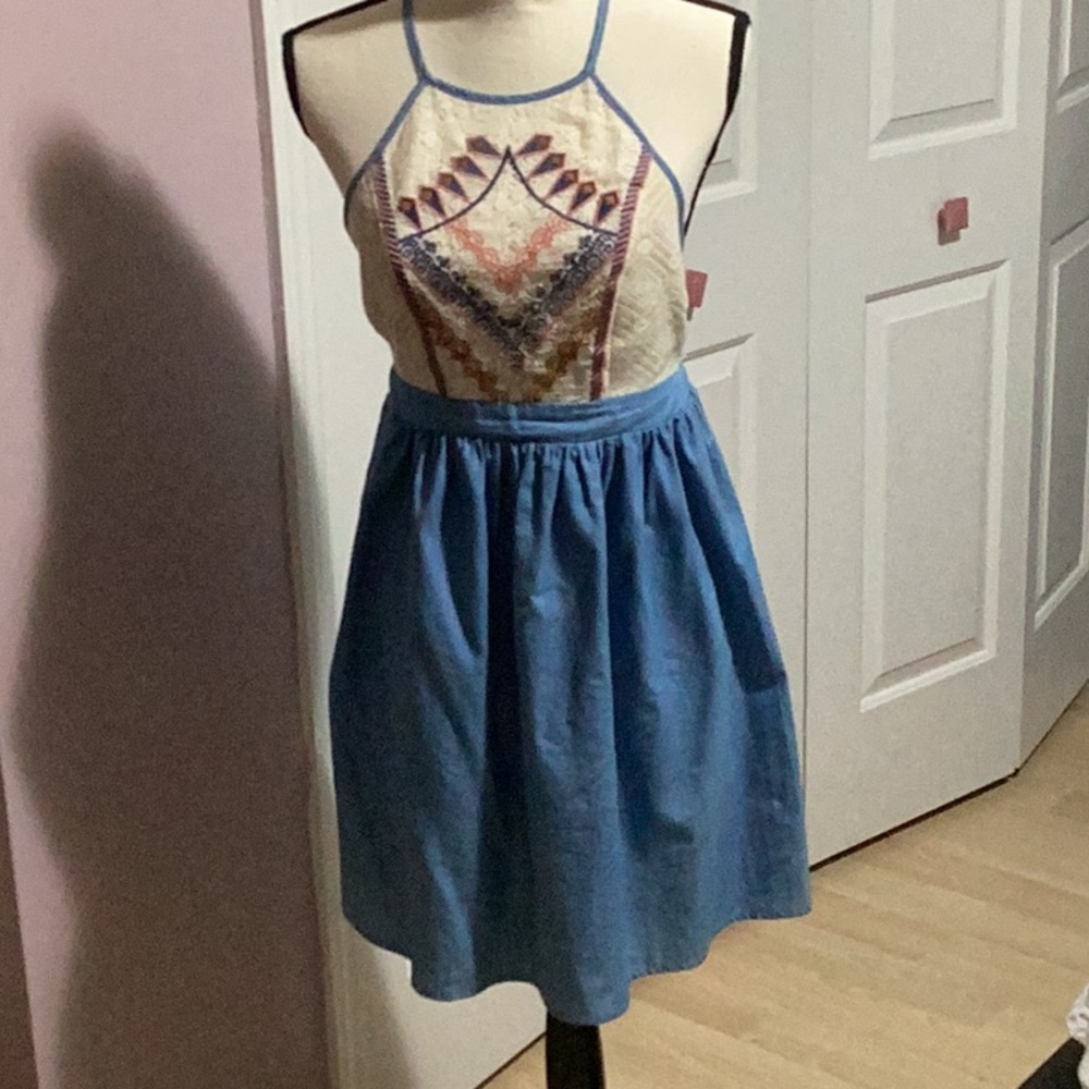 Flying Tomato Blue and Cream Backless Dress